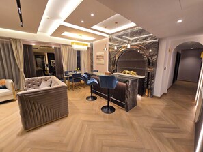 Téléviseur connecté de 60 po avec télévision numérique, Netflix, Hulu