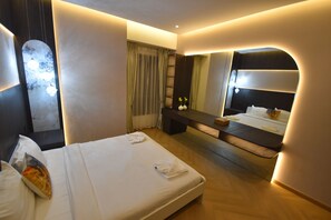 Free WiFi - Highend Luxury Rimal with JBR view (Dubai)