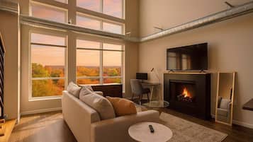 TV, fireplace, offices