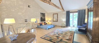 Cozy apartment in the heart of Brantôme, private terrace