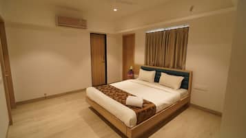 Superior Room | Iron/ironing board