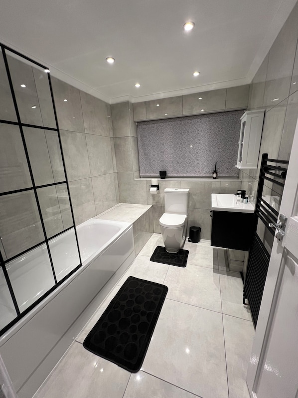 Shower, free toiletries, hair dryer, towels