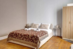 1 Schlafzimmer, Bügeleisen/Bügelbrett, Reisekinderbett, WLAN