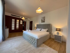 Room - Stylish 2BR Apartment, The Walk (Dubai)