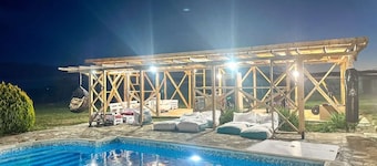 Villa for 20 people with a pool, 5 min. from Sunny Beach, 6 min. from the  beach