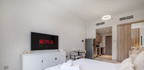 Studio | Living room