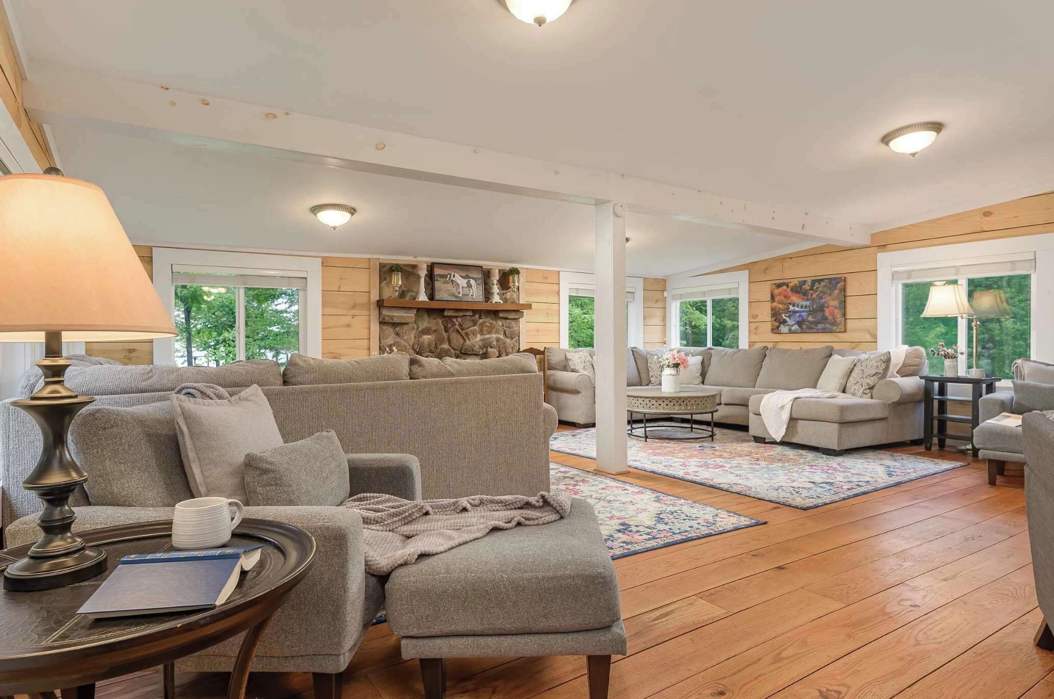 Télévision, espaces bureaux