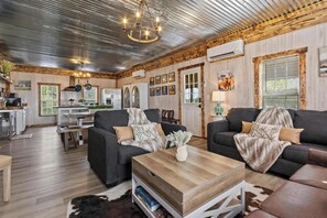 Televisión, chimenea