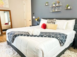 2 bedrooms, desk, iron/ironing board, free WiFi