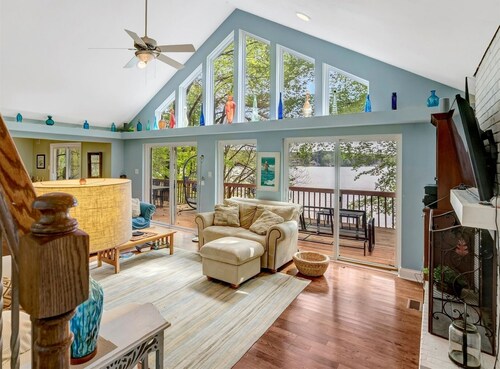 The Gaston Getaway | Prime Location | Big Water Views! Reduced rates for 2026!