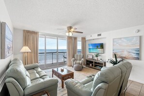 Unclassified image, 2 of 36, button