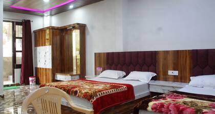 Manimahesh Home Stay