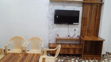 豪華雙人或雙床房, 露台, 山谷景 | 記憶棉床墊、迷你吧、手提電腦工作空間、免費 Wi-Fi