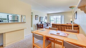 A compact living space with a kitchenette, dining area, and seating area. - Golfer's Haven: Scottsdale Gem Near 21 Courses (Scottsdale)