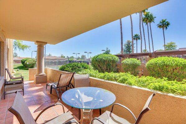 Front of property - Golfer's Haven: Scottsdale Gem Near 21 Courses (Scottsdale)