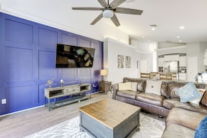 House (4 Bedrooms) | Front of property