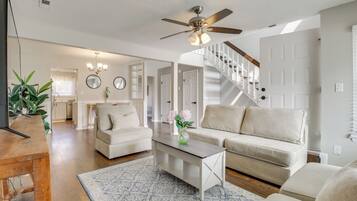 Apartment (3 Bedrooms) | Front of property