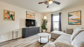 House (3 Bedrooms) | Front of property