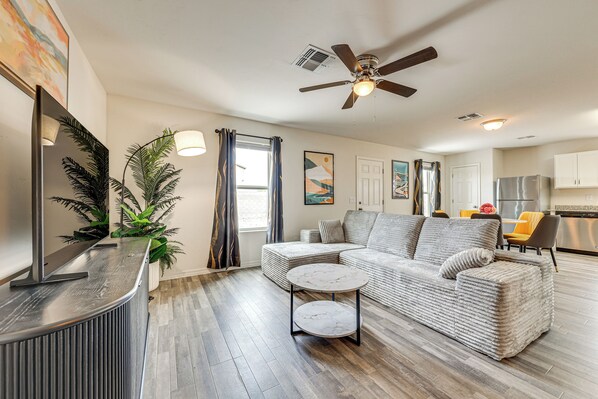 House (3 Bedrooms) | Interior