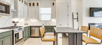 Pool Access & Private Yard: Oklahoma City Retreat