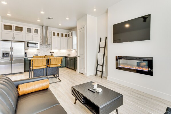 House (3 Bedrooms) | Front of property