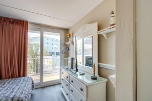 Apartment (1 Bedroom) | Interior - Walk to Wildwood Boardwalk: Family-friendly Condo! (Wildwood)