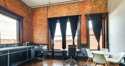 Steps to Shops & Dining: Downtown Marshall Studio!
