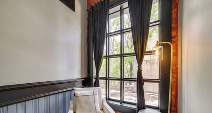 Steps to Shops & Dining: Downtown Marshall Studio!