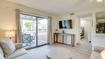 Apartment (2 Bedrooms) | Front of property