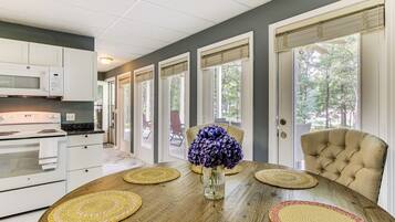 Apartment (1 Bedroom) | Interior