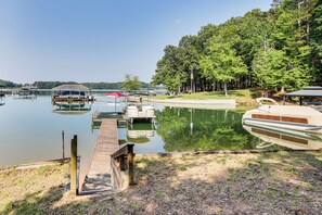 Interior - < 1 Mi to Marina: Fair Play Home on Lake Hartwell (Fair Play)