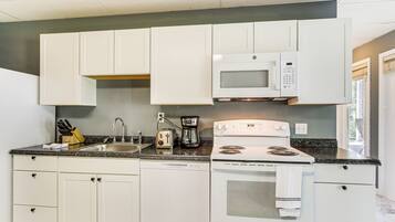 Apartment (1 Bedroom) | Interior