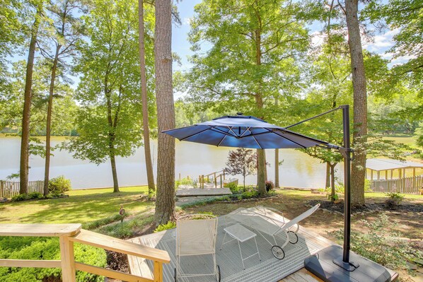 Cottage (2 Bedrooms) | Front of property