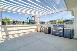 Apartment (3 Bedrooms) | Interior - Patio, Park & Peace: 'skyview Landing' in Eagle! (Eagle)