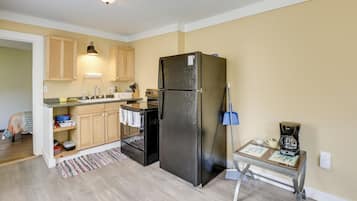 House (1 Bedroom) | Interior