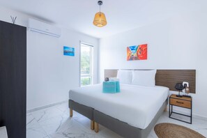 3 bedrooms, Internet - NEW Tropical Getaway With BBQ Pool (Jan Thiel)