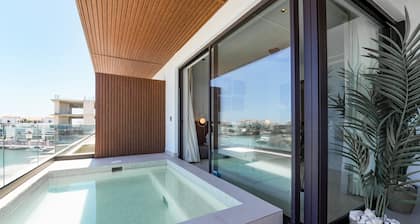 Marina Garden 2 Bedroom Apartment With Picuzzi