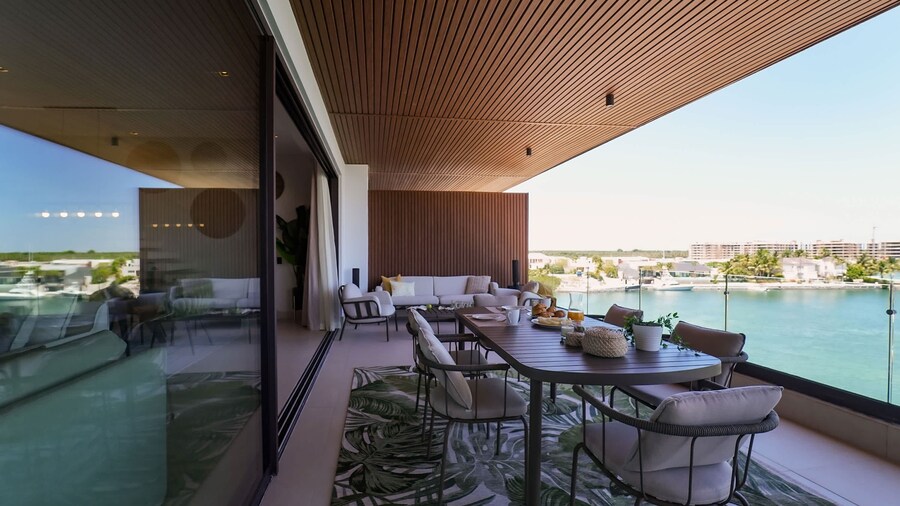 Marina Garden Penthouse 3 Bedroom Apartment