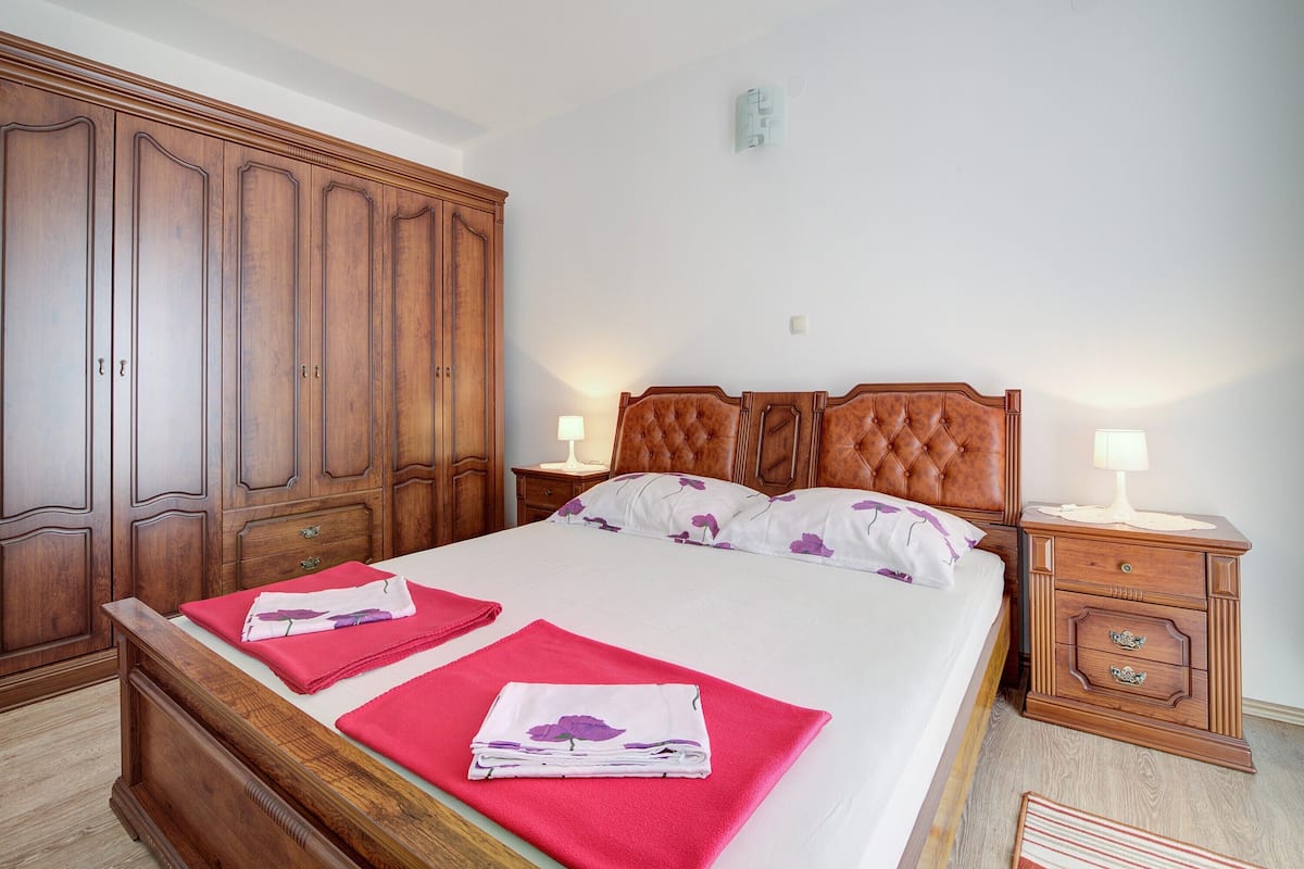 Apartemen Keluarga, 1 kamar tidur (Comfy Apartment With Panoramic Sea) | 1 kamar tidur, Wi-Fi gratis, dan seprai linen