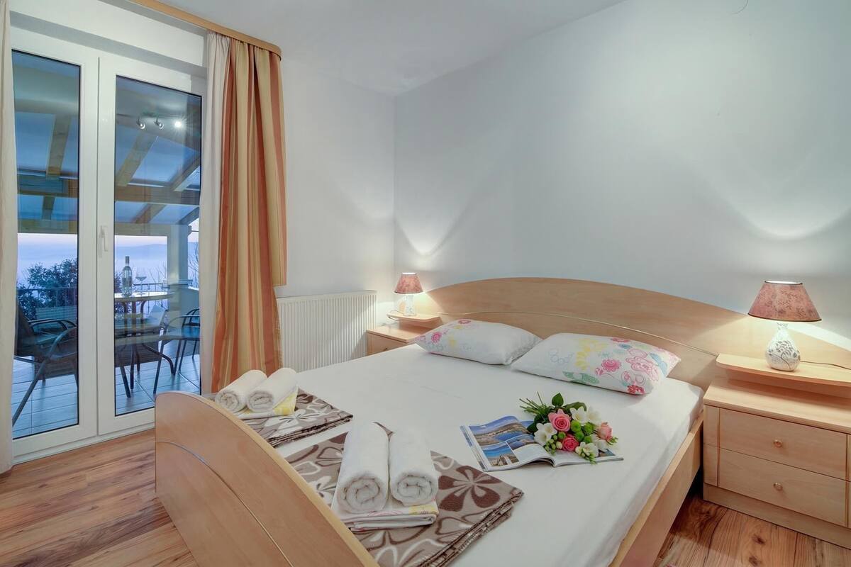 家庭公寓, 1 间卧室, 微波炉 (Sunset And Sea View Apartment) | 1 多间卧室、免费 WiFi、床单