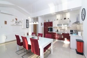 Appartement Familial, 2 chambres (Sea View Panorama Penthouse) | Salle à manger