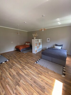 1 habitación, wifi y ropa de cama