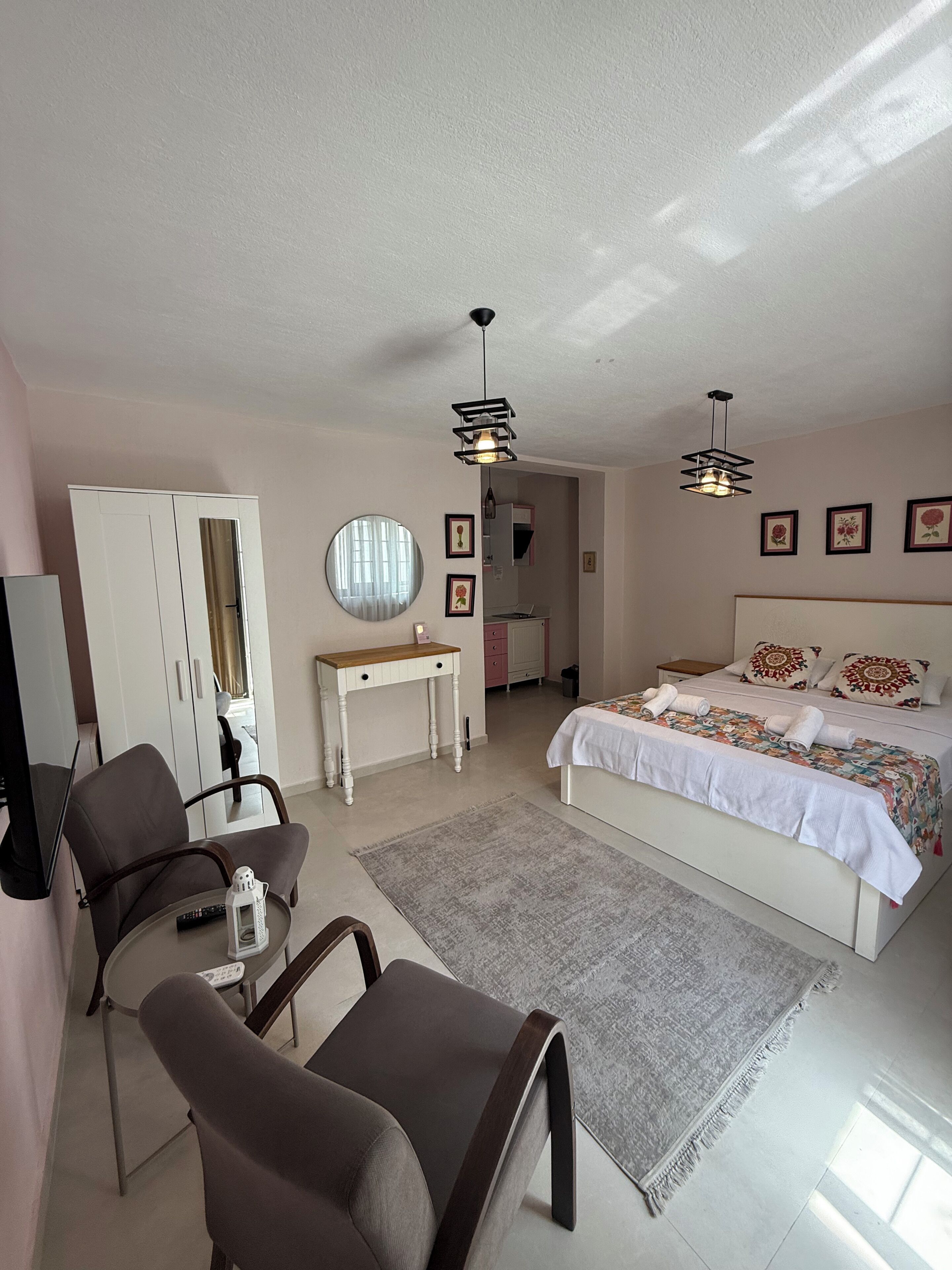 Standard Condo, Non Smoking, Pets Not Allowed | Iron/ironing board, free WiFi