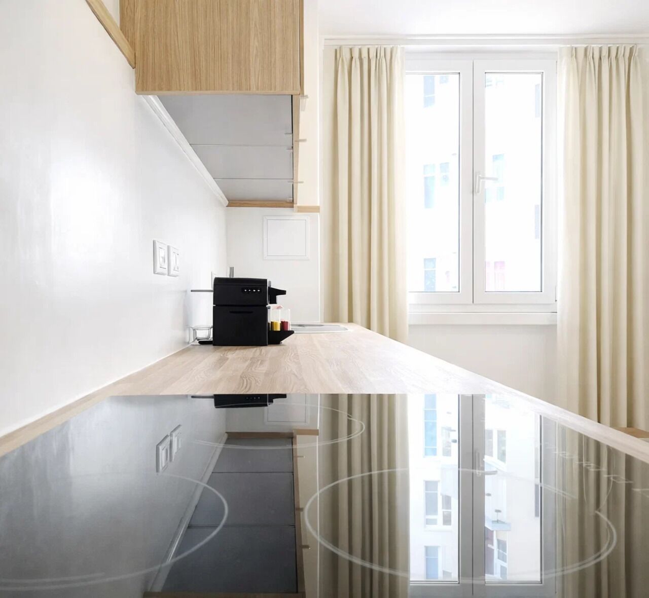 Standard Apartment, Courtyard View | Private kitchen | Mini-fridge, microwave, stovetop, espresso maker