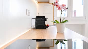 Appartement Standard, vue cour intérieure | Cuisine privée