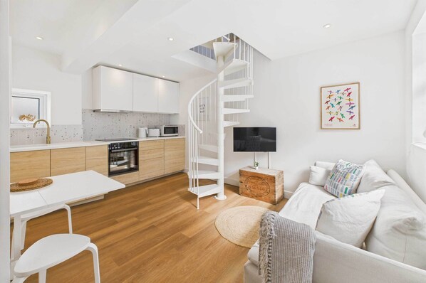 Télévision, espaces bureaux