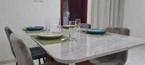 Dining - 2 bedroom apartment + 2 bathrooms + private courtyard for vacation rental (Yaoundé cameroon)