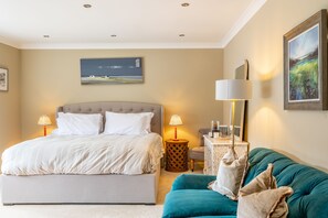 6 bedrooms, internet, bed sheets - Sea Vista, Old Hunstanton, Norfolk (Old Hunstanton)