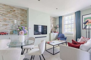 Offices - Elegant 1BD Notting Hill Hideaway (London)