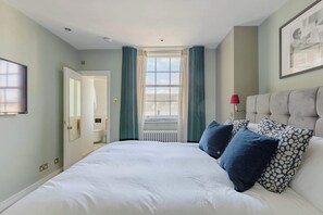 1 bedroom, iron/ironing board, Internet, bed sheets